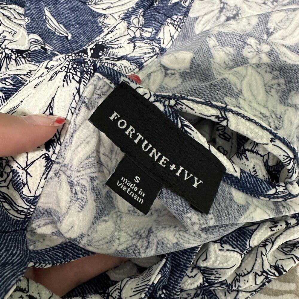 Fortune + Ivy Top Womens S Blue Floral Sleeveless Halter Neck Keyhole Back - Picture 6 of 8